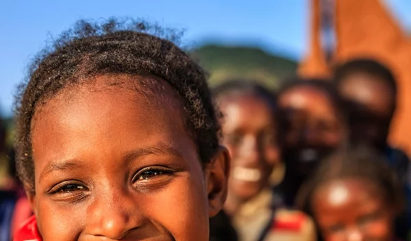 Τι είναι η αναδοχή και γιατί να γίνουμε ανάδοχοι γονείς ενός παιδιού;