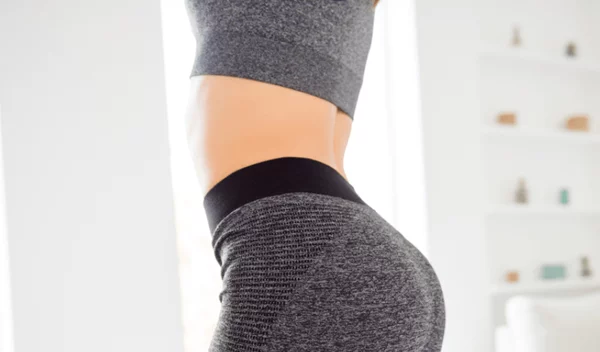 4 ασκήσεις για ενδυνάμωση γλουτών και οπισθίων μηριαίων για όσο #μένουμεσπίτι