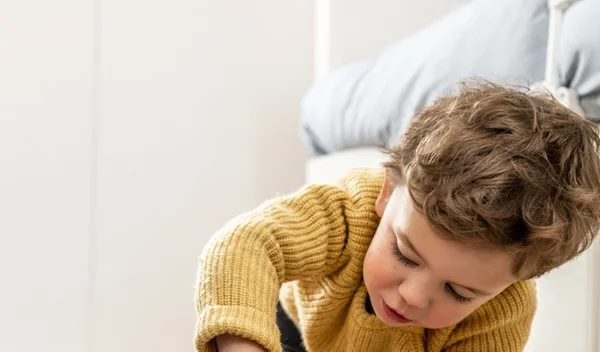 Πώς θα απασχολήσεις δημιουργικά το παιδί στο σπίτι; 6 δραστηριότητες που πρέπει να δοκιμάσεις