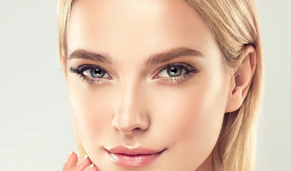 Κούραση και στρες | Οι νέοι εχθροί της επιδερμίδας και πώς μπορείς να τους αντιμετωπίσεις