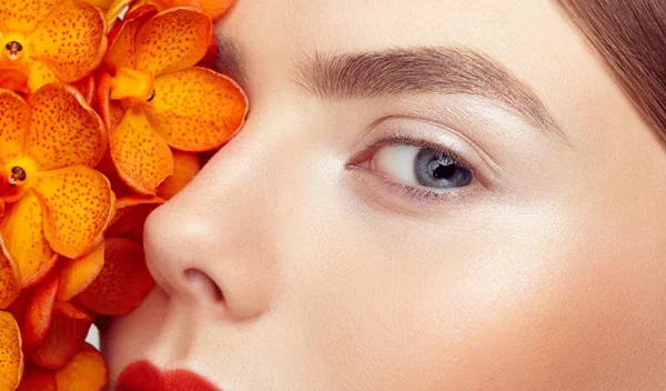 Οδηγός ομορφιάς για την Άνοιξη/Καλοκαίρι 2020: Οι κορυφαίες τάσεις σε μαλλιά, νύχια, μακιγιάζ