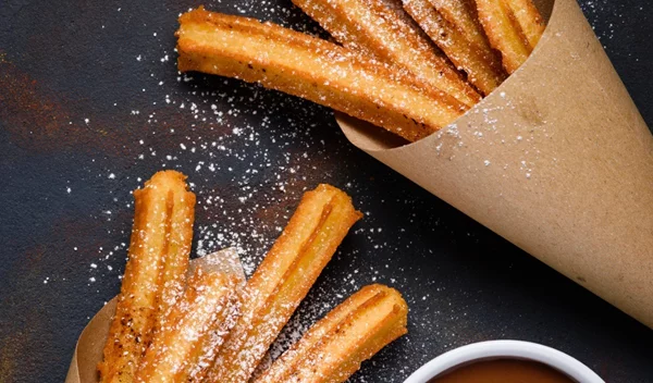 Φτιάξε την αυθεντική συνταγή της Disneyland για απίθανα churros- Τα απολαμβάνουμε σπίτι με τα παιδιά