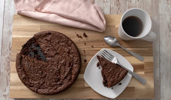 Τι είναι η υπογλυκαιμία και γιατί μερικές φορές νιώθεις ότι θα λιποθυμήσεις αν δε φας γλυκό;