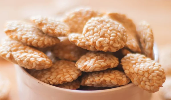 Πώς θα φτιάξω παστέλι μόνη μου; Η εύκολη συνταγή με μόνο τρία υλικά