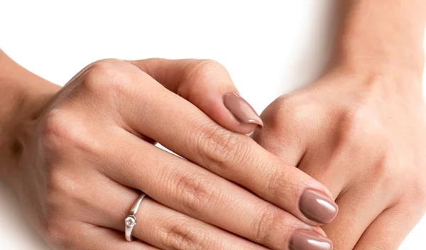 Πώς μπορεί να διπλασιαστεί η διάρκεια ζωής ενός μανικιούρ; Ο πιο διάσημος celebrity manicurist απαντά!