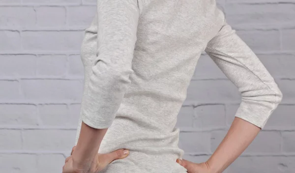 11 πράγματα που μία γυναίκα μετά τα 40 ξεχνάει να αγοράσει για να ανανεώσει τη ντουλάπα της