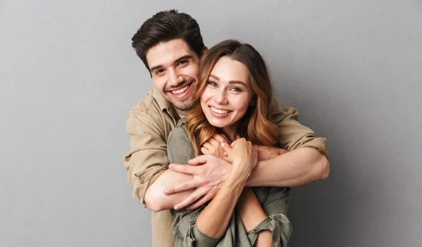 Κι όμως, αυτή η συνήθεια μπορεί να καταστρέψει τη σχέση σου