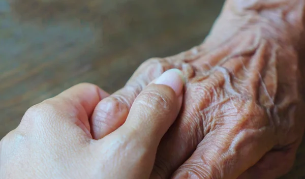 «H γιαγιά μου πάσχει από πολλαπλή σκλήρυνση»