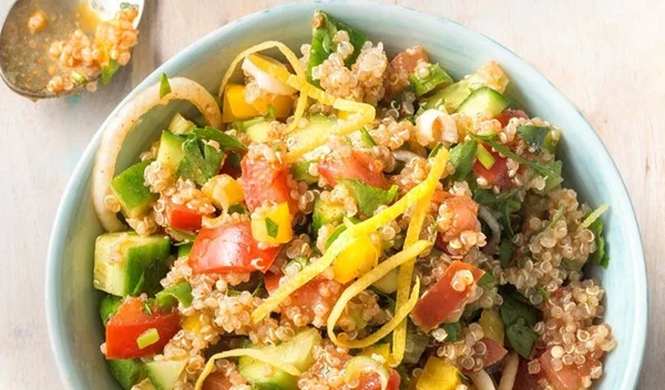 Σαλάτα Ταμπουλέ με Κινόα