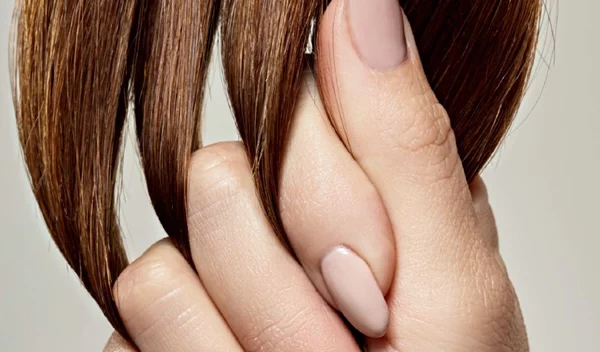 Μαλλιά με όγκο: Έξυπνες συμβουλές περιποίησης και styling για πλούσια μαλλιά