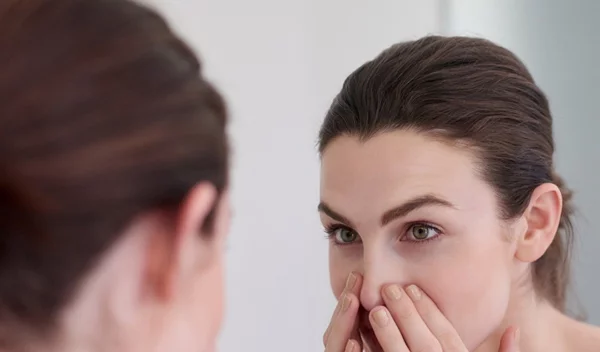 Πώς θα απαλλαγείς από την ακμή, τα σημάδια και τις ουλές