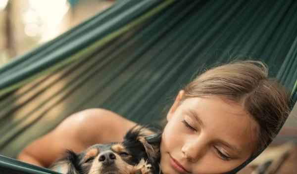 Κάμπινγκ με τα παιδιά: Συμβουλές για να έχετε έναν ευχάριστο ύπνο