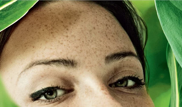 Πώς θα αποδώσουν καλύτερα τα προϊόντα προσώπου; Ακολουθώντας την κατάλληλη ρουτίνα