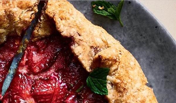 Συνταγή για γλυκιά τάρτα με πορτοκάλι και φράουλα