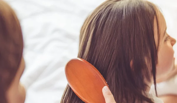 Τα σχολεία άνοιξαν - Κρατήστε μακριά τις ψείρες με Repel Αnti-Lice Prevent