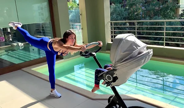 Ασκήσεις με εξοπλισμό στο σπίτι: Workout για όλο το σώμα με το καρότσι του μωρού