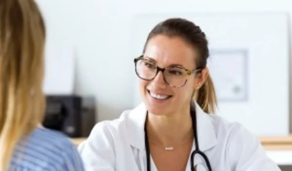 Βιολογική θεραπεία PRP: Όσα πρέπει να γνωρίζεις για το πλάσμα πλούσιο σε αιμοπετάλια