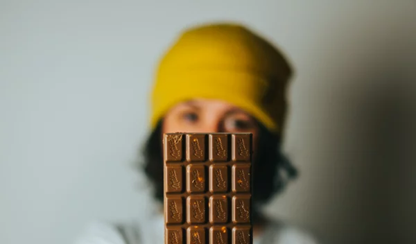 Θέλω γλυκό μετά το φαγητό: Τι είναι η μεταγευματική υπογλυκαιμία και πώς να την ξεγελάσεις;