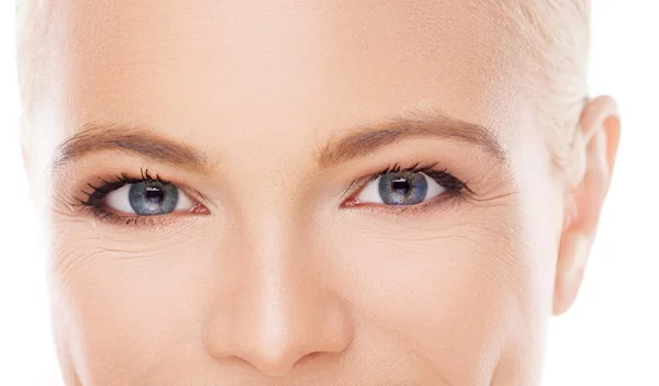 Συμβουλές για λαμπερό δέρμα από τους επαγγελματίες της βιομηχανίας της ομορφιάς