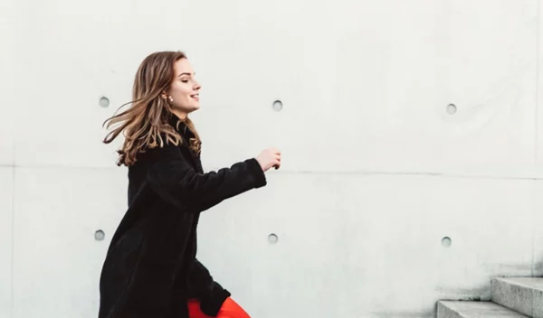 Έρευνα: Μπορεί η ταχύτητα ανάβασης μιας σκάλας να αποκαλύψει την υγεία της καρδιάς;