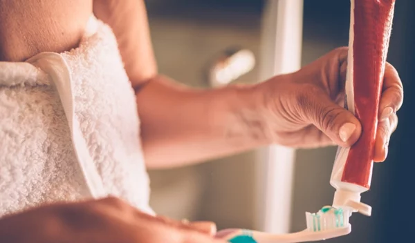 Πόση οδοντόκρεμα θα πρέπει να χρησιμοποιούμε σε κάθε βούρτσισμα;