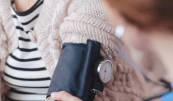 Χαμηλή αρτηριακή πίεση: Πότε η κατάσταση κρίνεται έκτακτης ανάγκης;