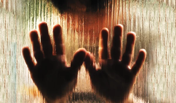 «ΕΝΑ στα ΠΕΝΤΕ»: Η Λουξ στηρίζει τον αγώνα κατά της παιδικής σεξουαλικής κακοποίησης