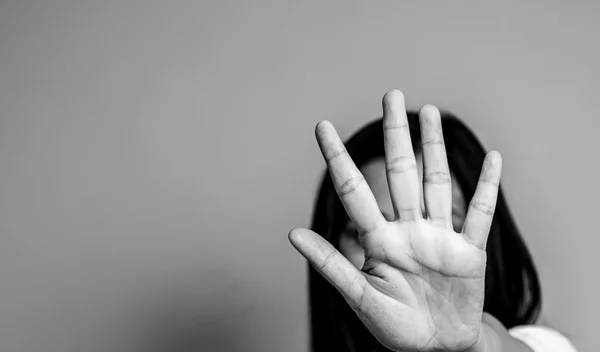 Σεξουαλική κακοποίηση ανηλίκων: Ο μεγαλύτερος φόβος των γονιών έρχεται στην επιφάνεια με όσα συμβαίνουν