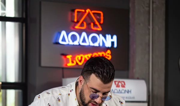 Ο Σταύρος Βαρθαλίτης στη νέα σειρά μαγειρικής από τη ΔΩΔΩΝΗ