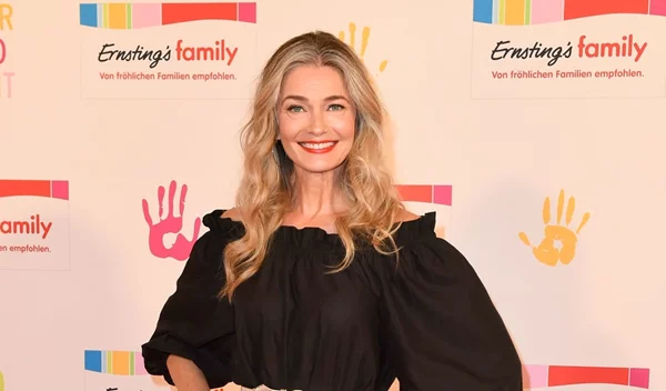 Η Paulina Porizkova προσπαθεί μέρα με τη μέρα να αλλάξει τη συζήτηση γύρω από τη γήρανση των γυναικών