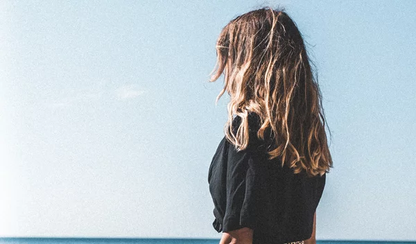 Είσαι ξανθιά; Τα μυστικά περιποίησης των μαλλιών σου που πρέπει να ξέρεις