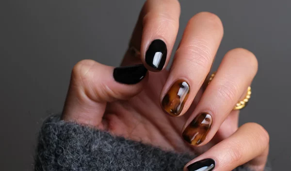 Οι τάσεις στα nail art σχέδια που θα βλέπεις παντού το φθινόπωρο