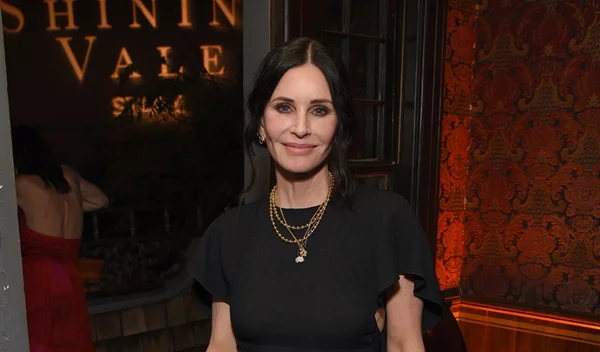 Η Courteney Cox είπε την αλήθεια (που θέλαμε να ακούσουμε) για την εμμηνόπαυση