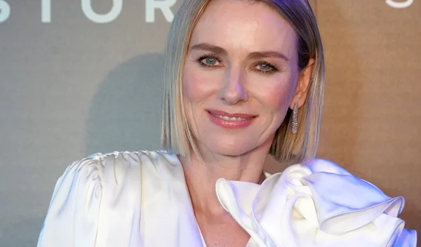 Σεξ στην εμμηνόπαυση: Η Naomi Watts μιλά ανοιχτά και εμείς την ακούμε με πολύ ενδιαφέρον