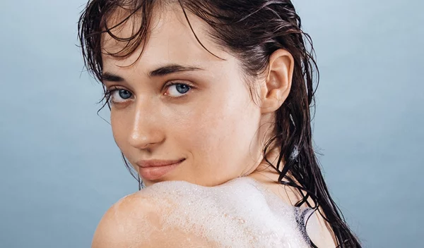 Το αφρόλουτρο που χρειάζεσαι μετά τη γυμναστική – Χαρίζει καθαριότητα, αποσμητική δράση και προστασία