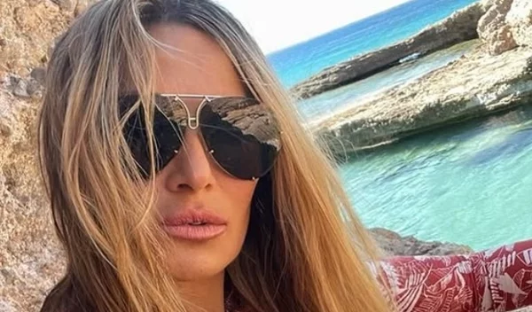 Τα βάρη δίνουν όγκο; Οι μύες γίνονται λίπος αν σταματήσεις την άσκηση; Η Ελένη Πετρουλάκη καταρρίπτει τους μύθους της άσκησης