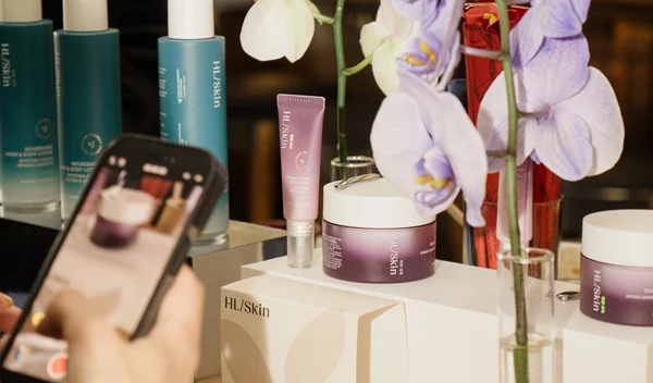 HL/SKIN: Η νέα σειρά περιποίησης της Herbalife παρουσιάστηκε σε ένα μοναδικό K-beauty press event