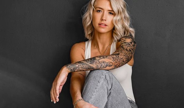 Έχεις τατουάζ; Έχεις ραντεβού στον δερματολόγο σου το Φθινόπωρο;