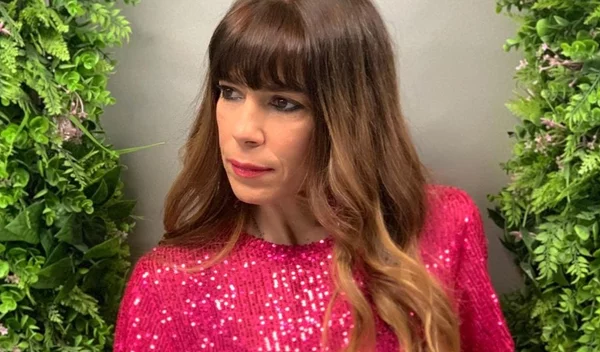 Μυρτώ Αλικάκη: Η "πολύχρωμη" λαχανόπιτα που μας έπεισε ότι τα λαχανικά δεν υπήρξαν ποτέ βαρετή επιλογή