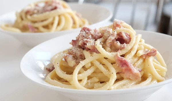 Βοηθούν τα κρύα μακαρόνια στο αδυνάτισμα; Περιέχουν λιγότερες θερμίδες;