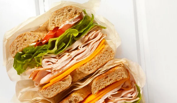 Τι συμβαίνει όταν συνδυάζω διαφορετικές πηγές πρωτεΐνης; Πρέπει να αποφεύγω αυτόν το συνδυασμό;