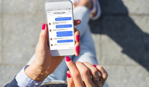 Μπορεί τα social media να γίνουν πηγή ζήλιας, γκρίνιας και λοιπών προβλημάτων στη σχέση σου;