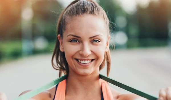 "Υπάρχουν ασκήσεις που επιμηκύνουν τους μυς" και άλλες κοινές απορίες για τη γυμναστική