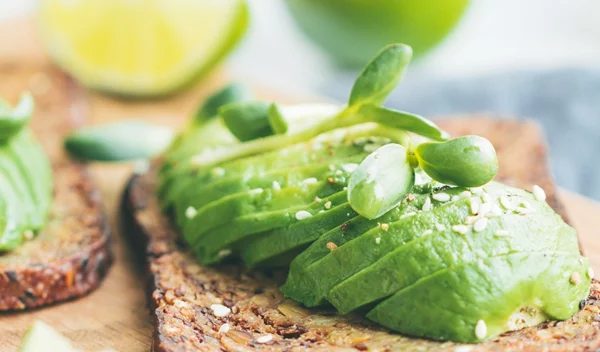 Φυτοφαγική ή vegan διατροφή; Ποιες οι διαφορές τους και ποια να προτιμήσεις;