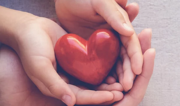 Εξωσωματική γονιμοποίηση: Καινοτομίες και νέα επιτεύγματα στις θεραπείες γονιμότητας