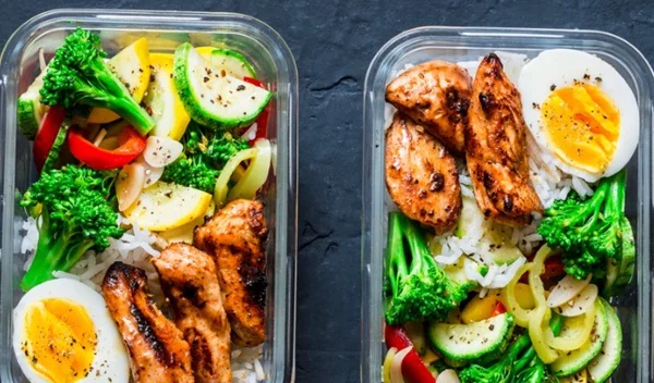 Πώς θα κρατήσω την ισορροπία στη διατροφή ενώ δεν έχω χρόνο για μαγείρεμα;