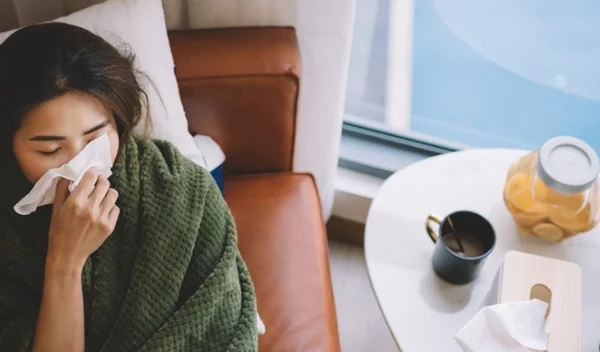Τι πρέπει να τρως όταν έχεις αρρωστήσει; Οι κανόνες για να επαναφέρεις το ανοσοποιητικό σου
