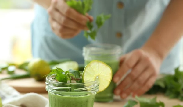 Φυσική αποτοξίνωση σώματος: Πλάνο για να διώξεις τις τοξίνες σε 10 μέρες