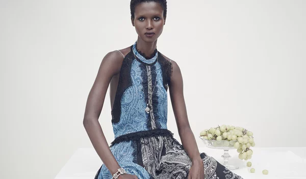 Η καμπάνια της SS22 Woman Studio Collection του Zara τιμά τη δύναμη της θηλυκότητας