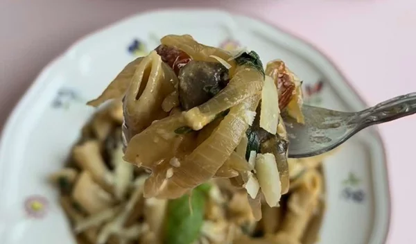 Νηστίσιμες πένες με 22 γραμμάρια πρωτεΐνης από τη διατροφολόγο